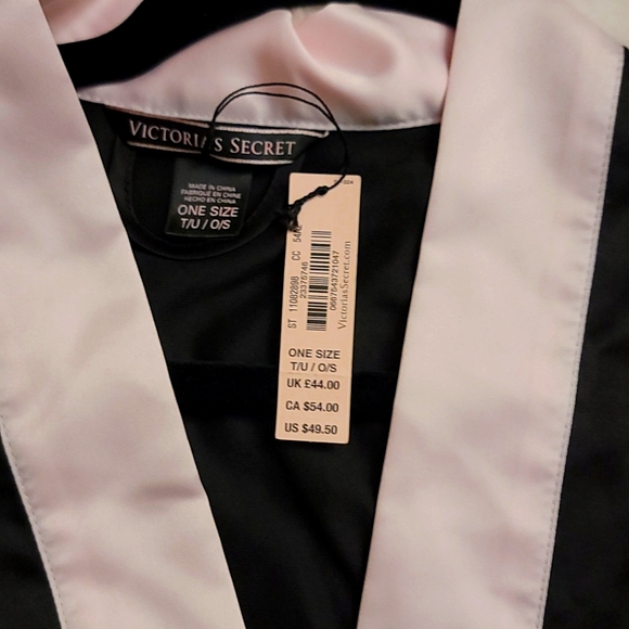 Victoria Secret Robe - Picture 4 of 5